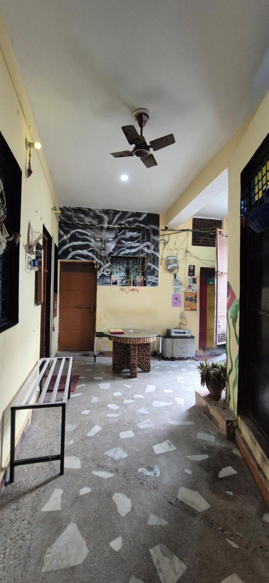BlaBla Hostel Rishīkesh Extérieur photo