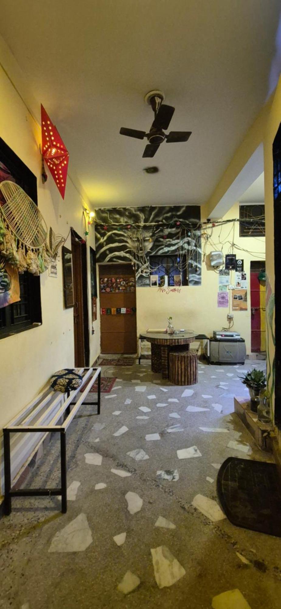 BlaBla Hostel Rishīkesh Extérieur photo